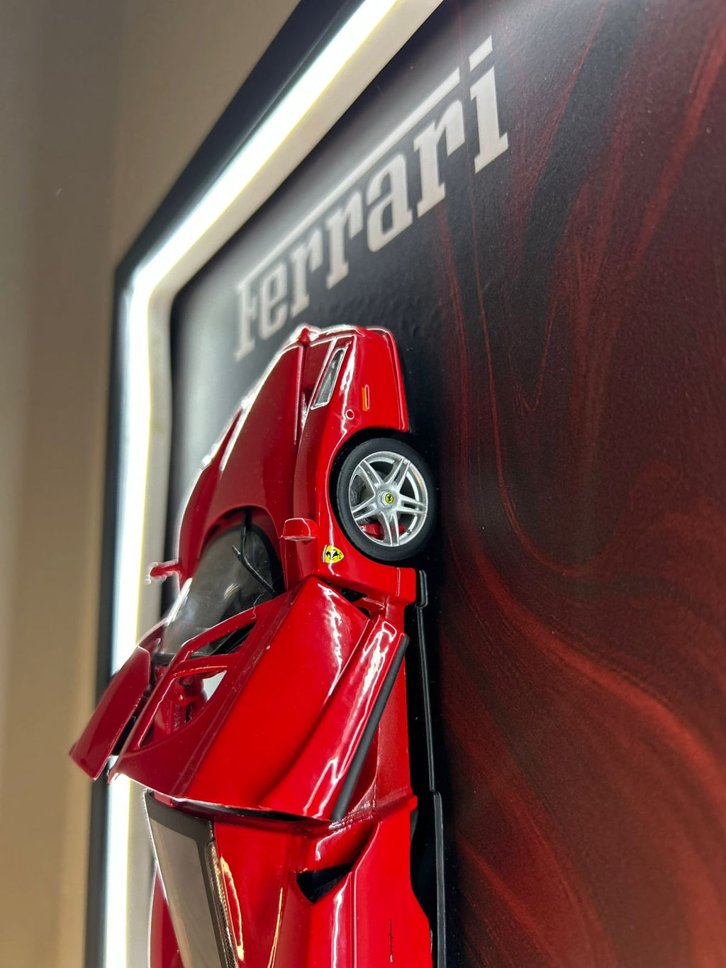 Officially Licensed Ferrari Enzo 1:24 Scale – A Masterpiece in Every Detail