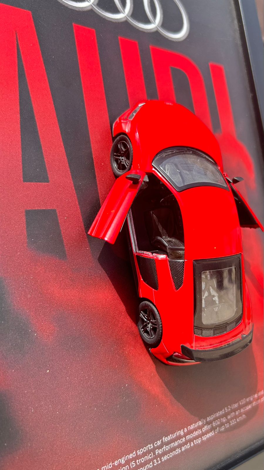 Audi R8 – 1:36 Scale Model in Premium Frame