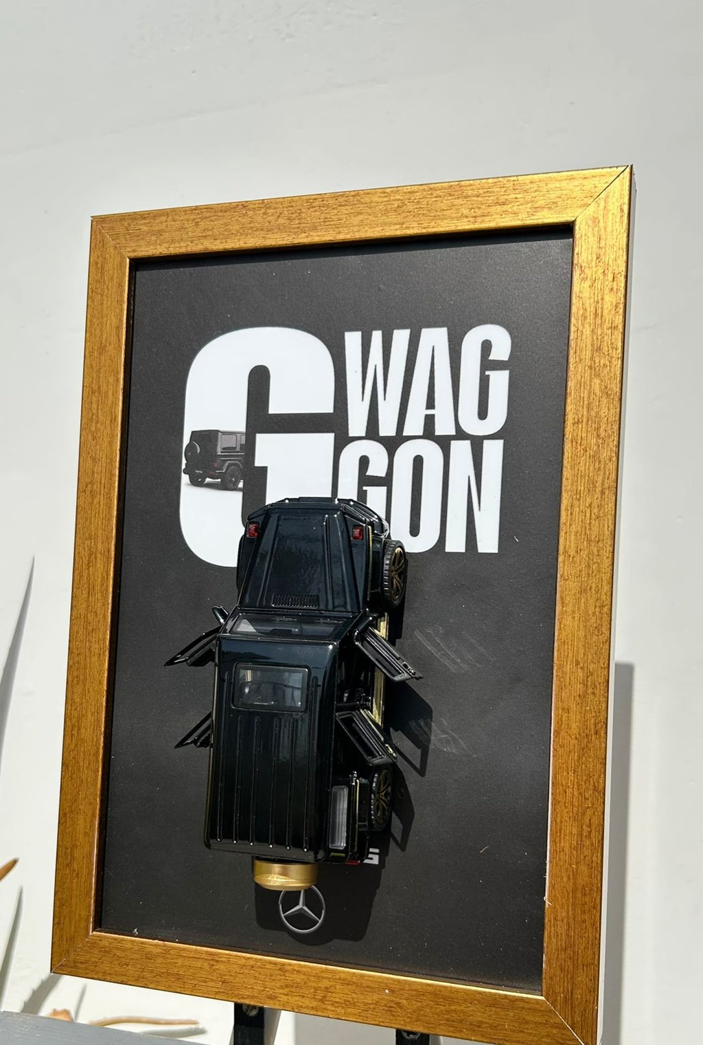 Mercedes G-Wagon G63 – 1:32 Scale Premium Diecast Model in a Luxury Frame