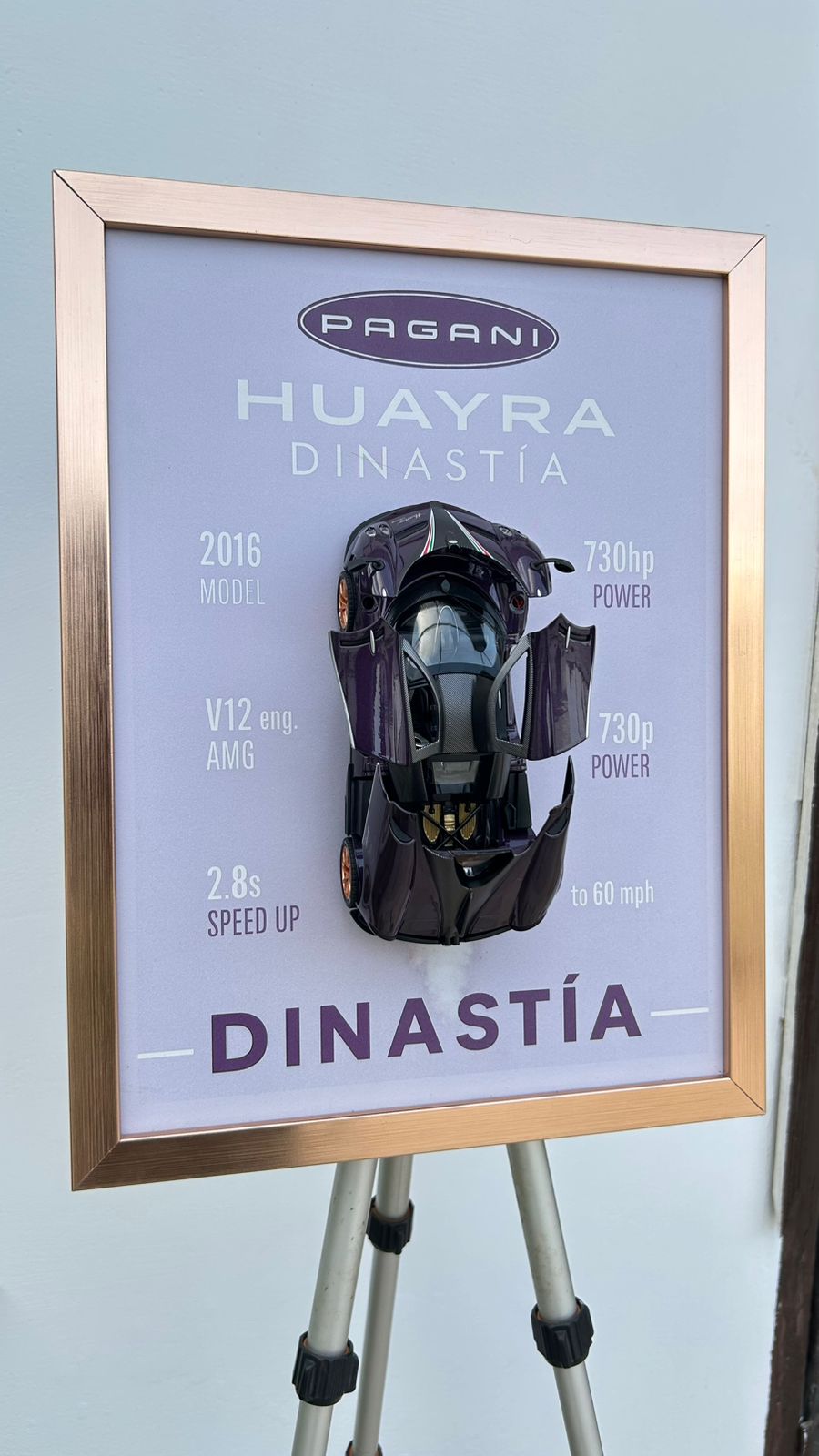 Pagani Huayra 8” Diecast Model – Premium Mounted Frame