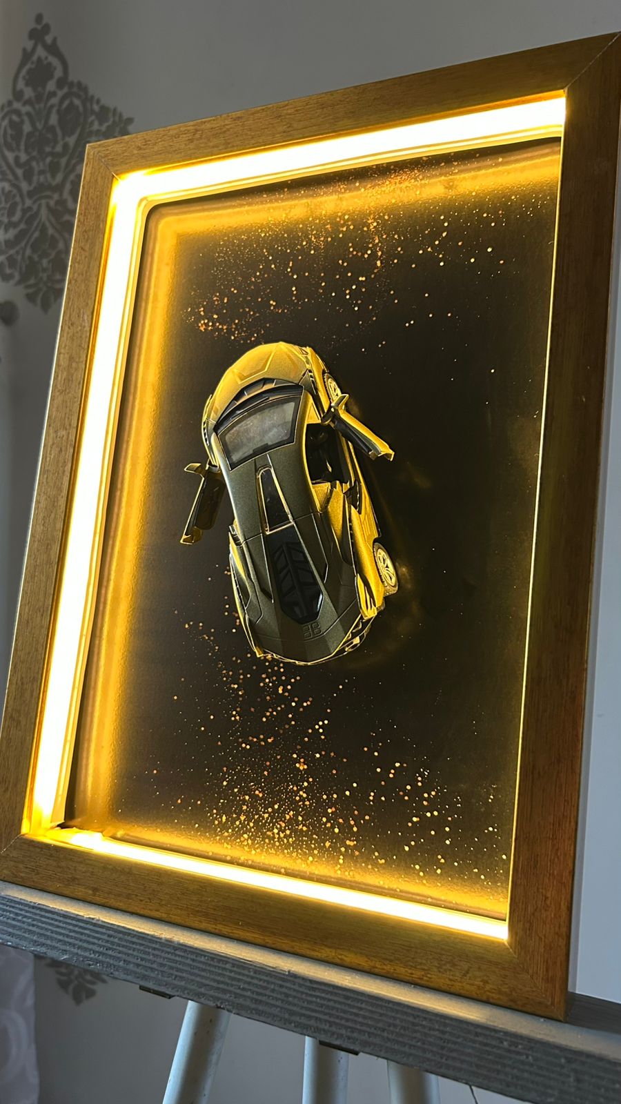 Lamborghini Sian – 1:32 Diecast Model in Neon Light Shadow Frame