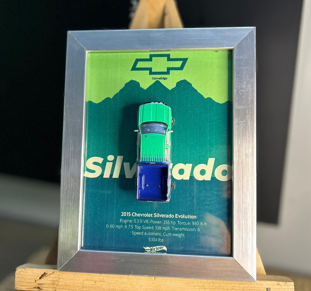 2015 Chevrolet Silverado Evolution – 1:64 Hot Wheels in Premium Frame
